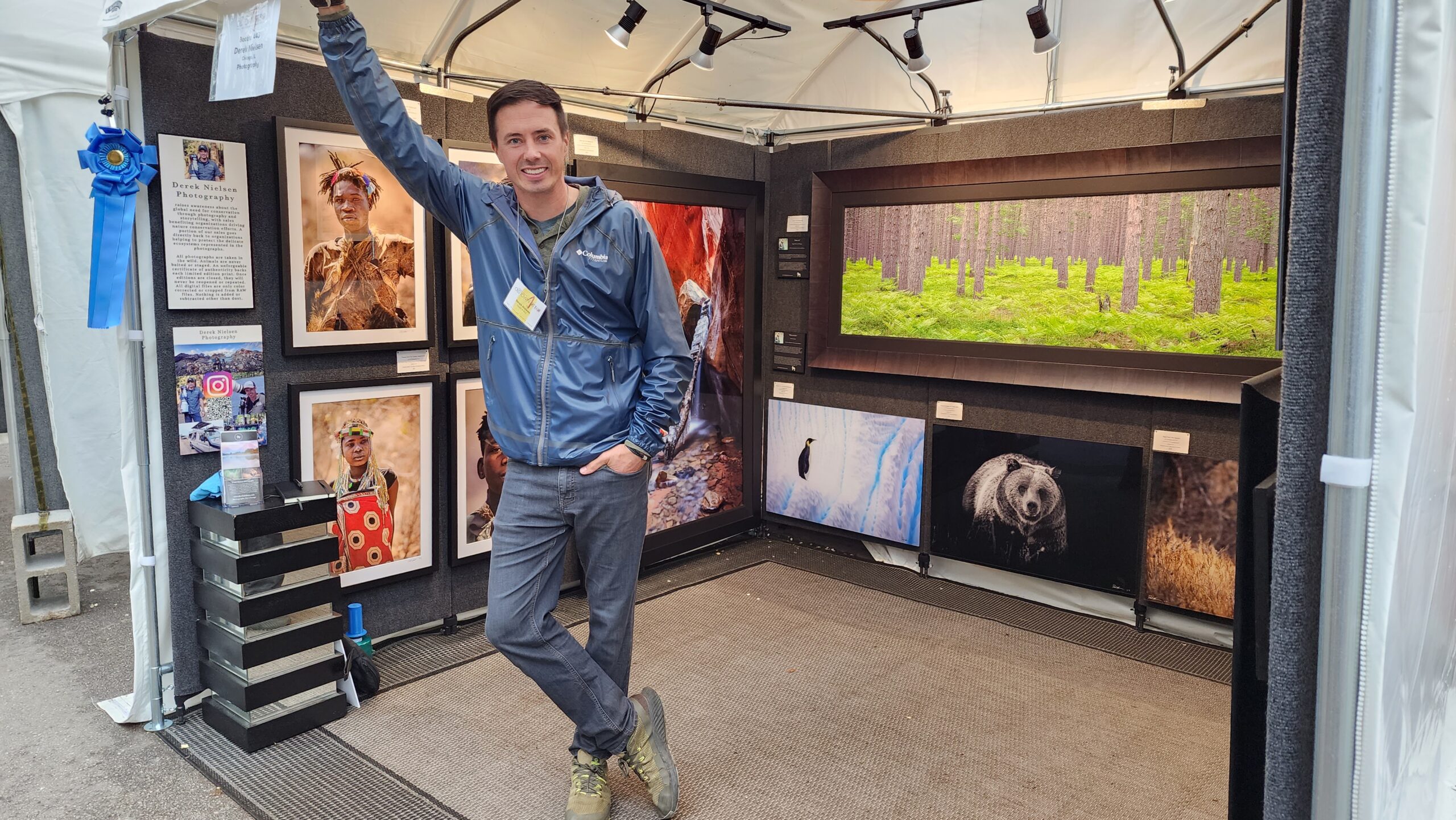 Photograph of Derek Nielsen as the 2023 winner of the Old Town Art Fair for Best In Show